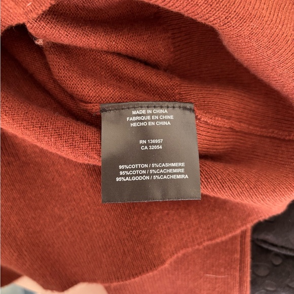 NWOT Stateside Saddles Shoulder Turtleneck Sweater Cafe Latte Sz Small - Picture 4 of 5